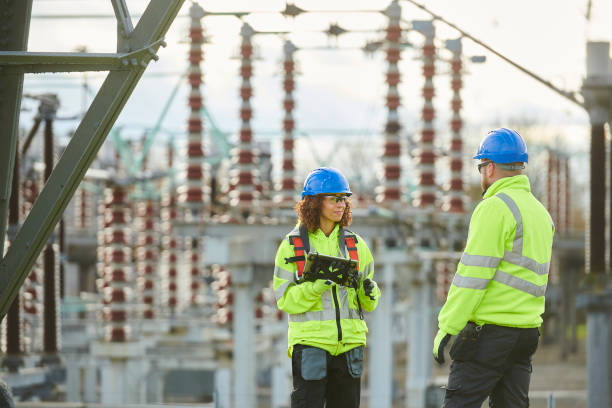 Best Electrical Installation Contractor  in Solon, IA