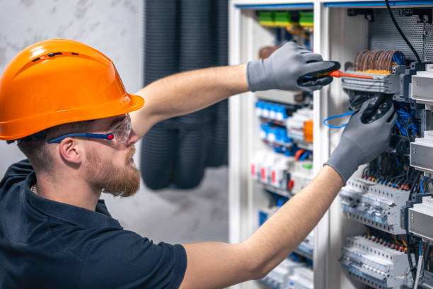 Best Affordable Emergency Electrician  in Solon, IA